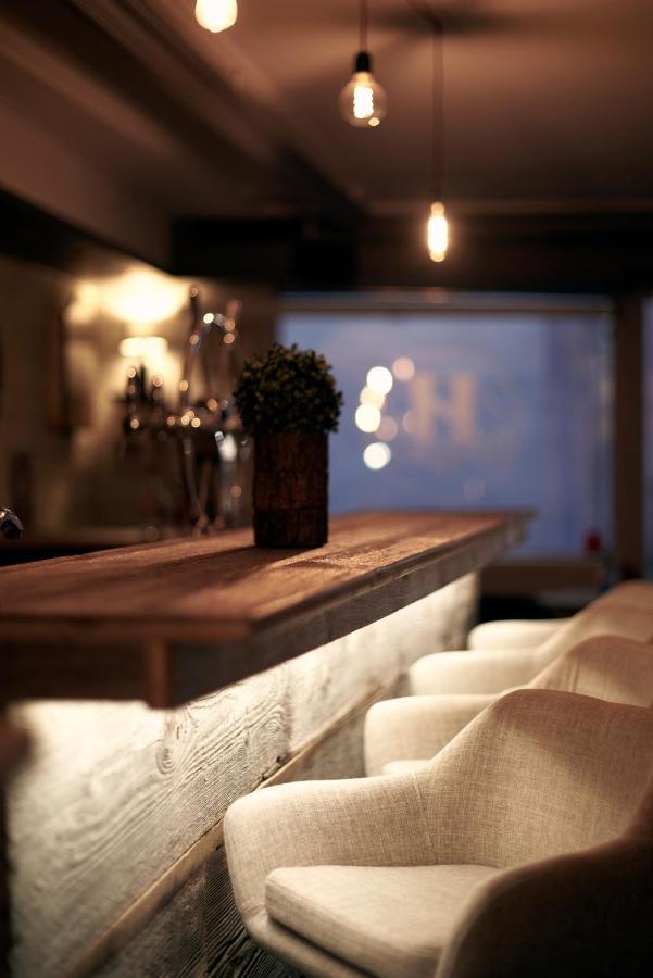 De L'ange Hotel 3*